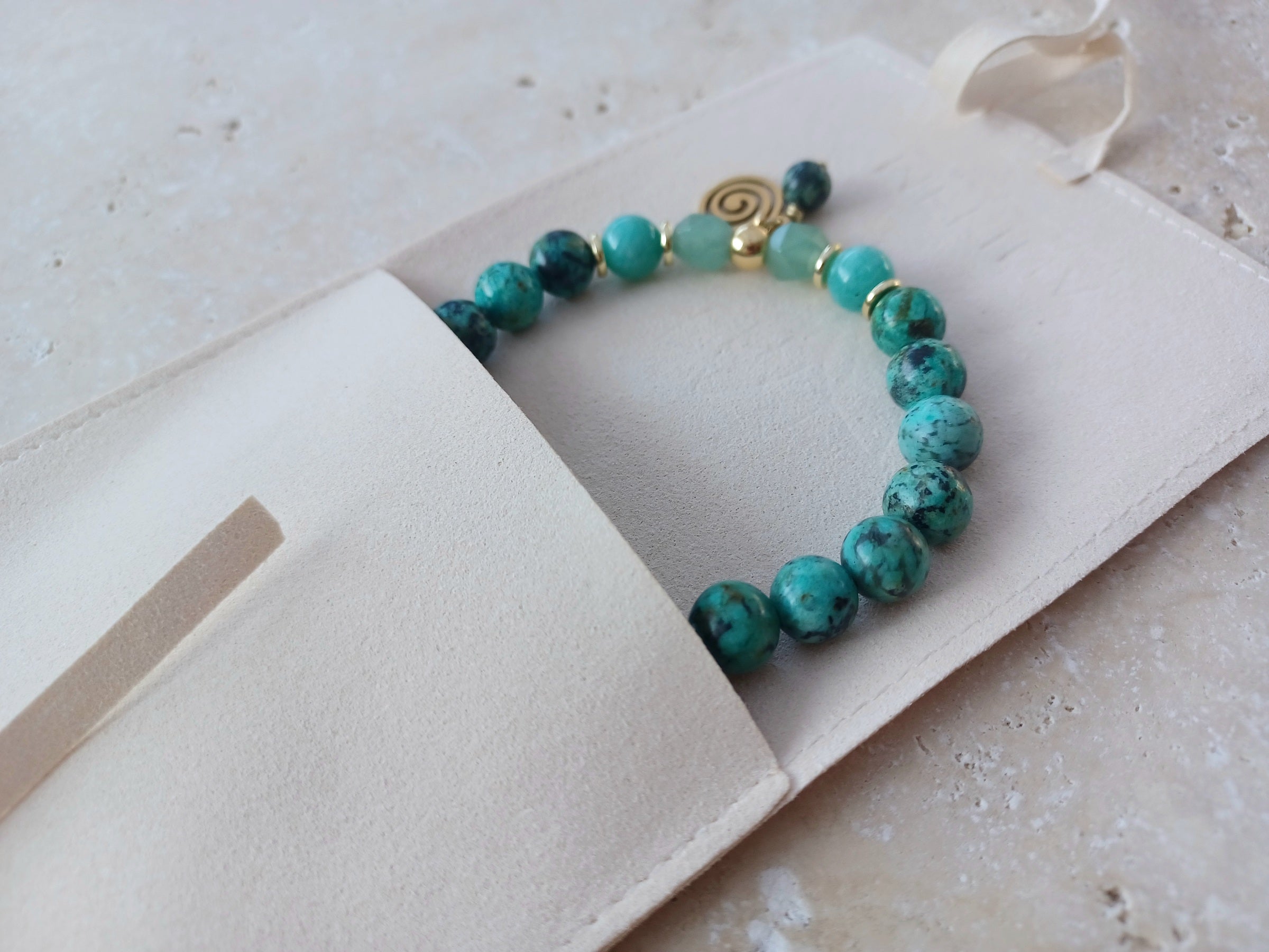 Armband SPIRALE „Geh nach innen – und finde dich im Leben wieder.“