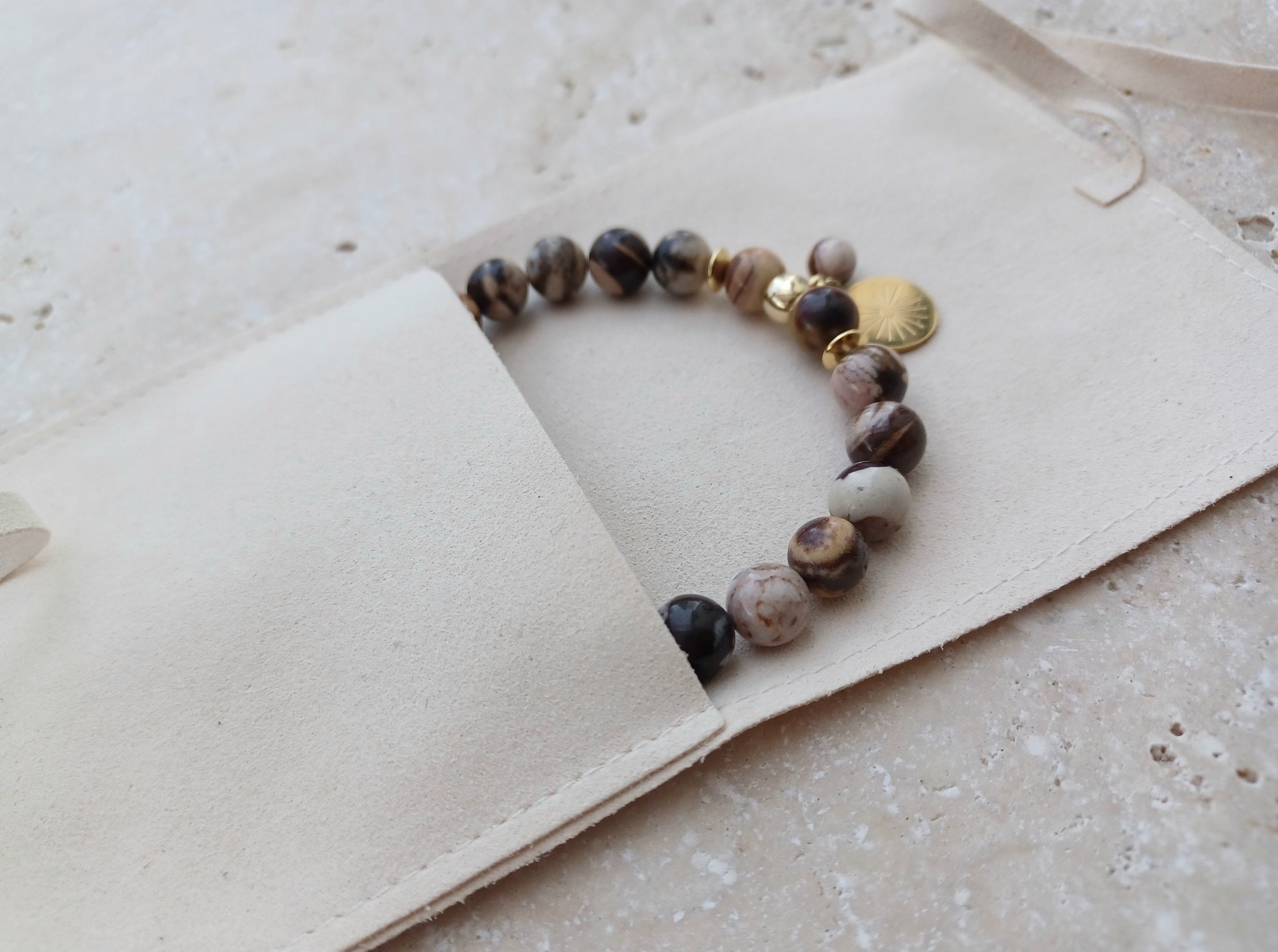 Armband SONNE ...mit der Energie der Sonne durch den Tag.“