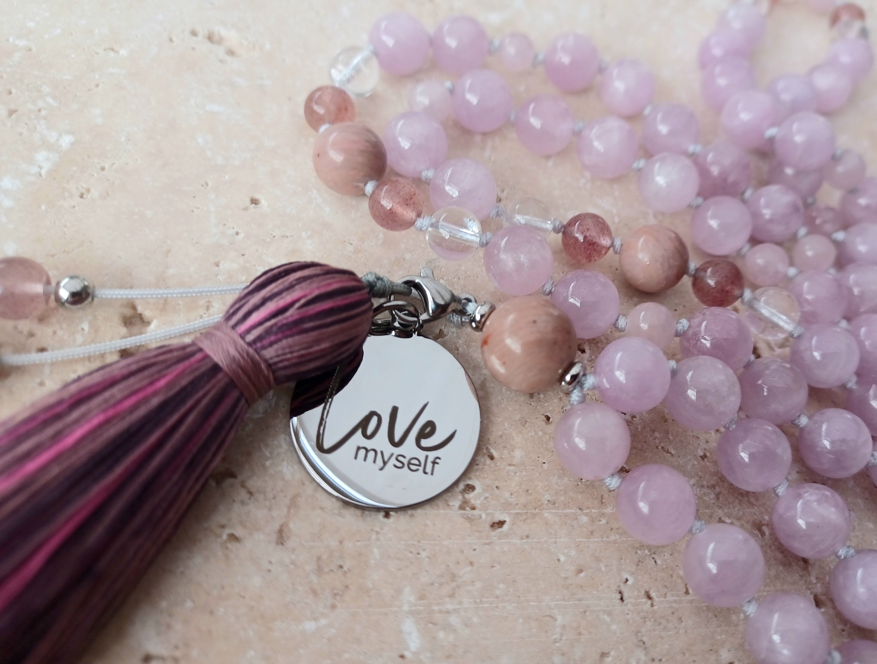 Mala LOVE MYSELF ...umarme dich selbst?