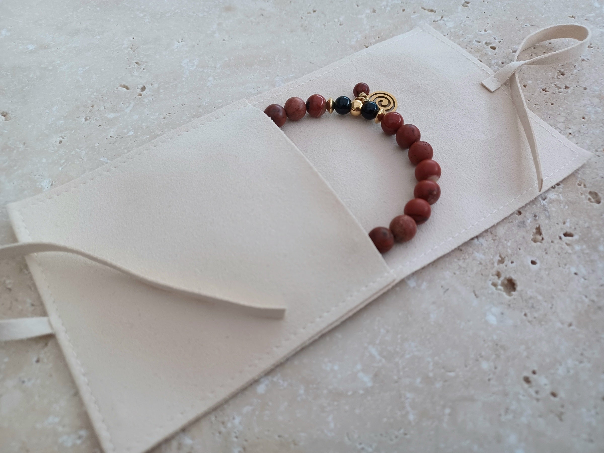 Armband SPIRALE „Dein Inneres kennt den Weg ins volle Leben.“