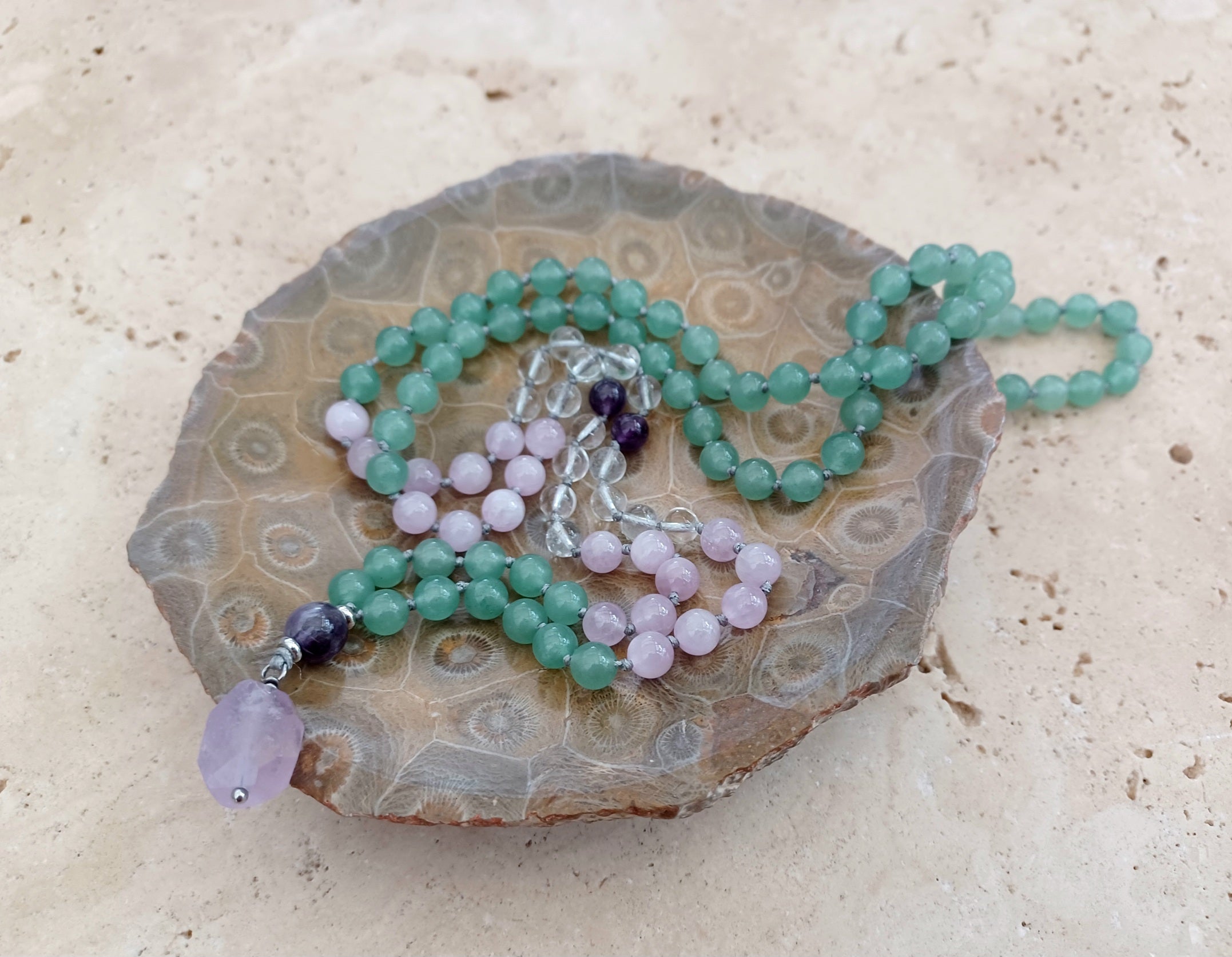 Fossile Korallen-Schale ...ein Hauch von Ozean – für deine stille Mitte.