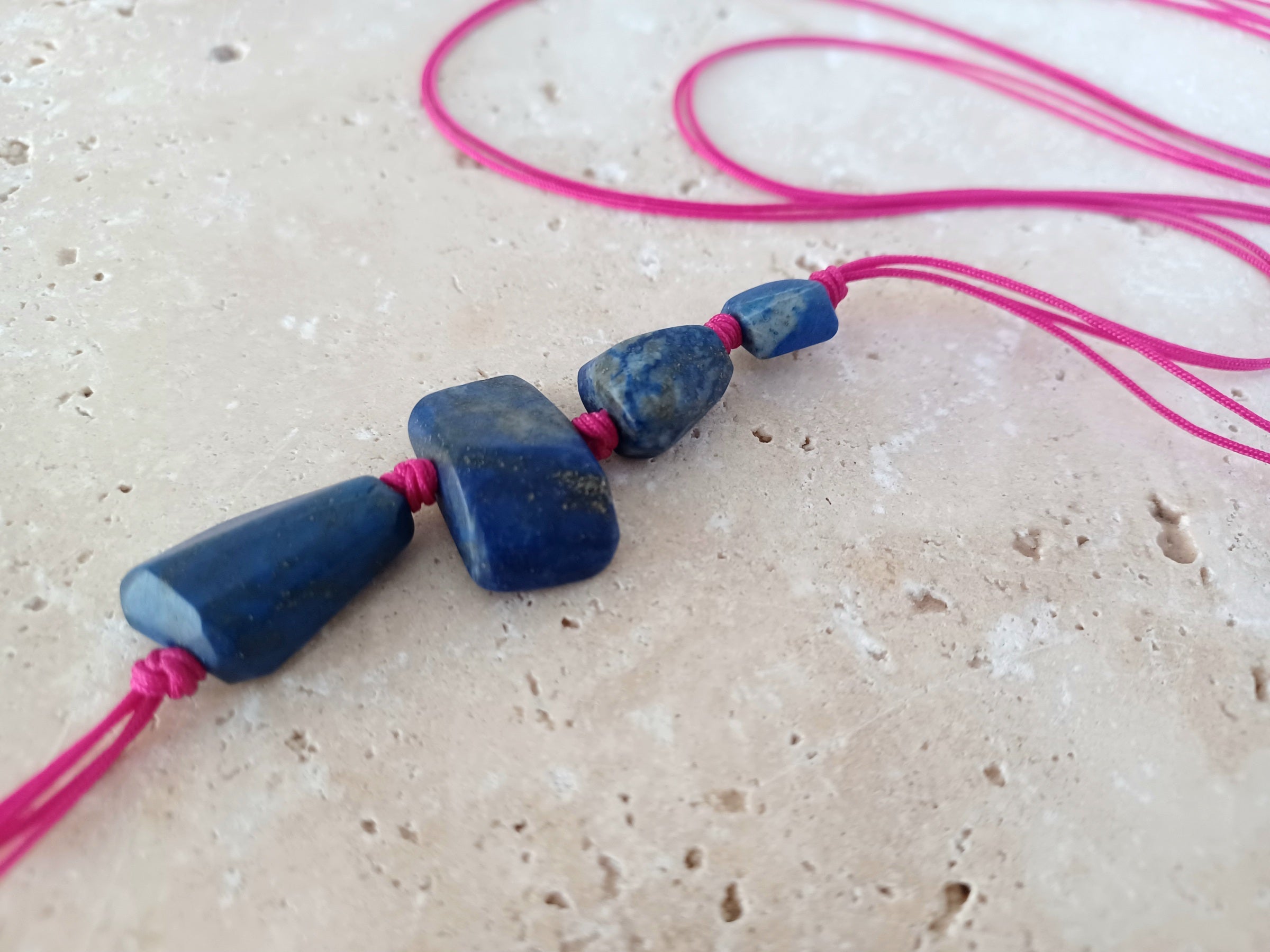 Kette Lapislazuli - „Dein Reminder für Gelassenheit & Selbstvertrauen.“