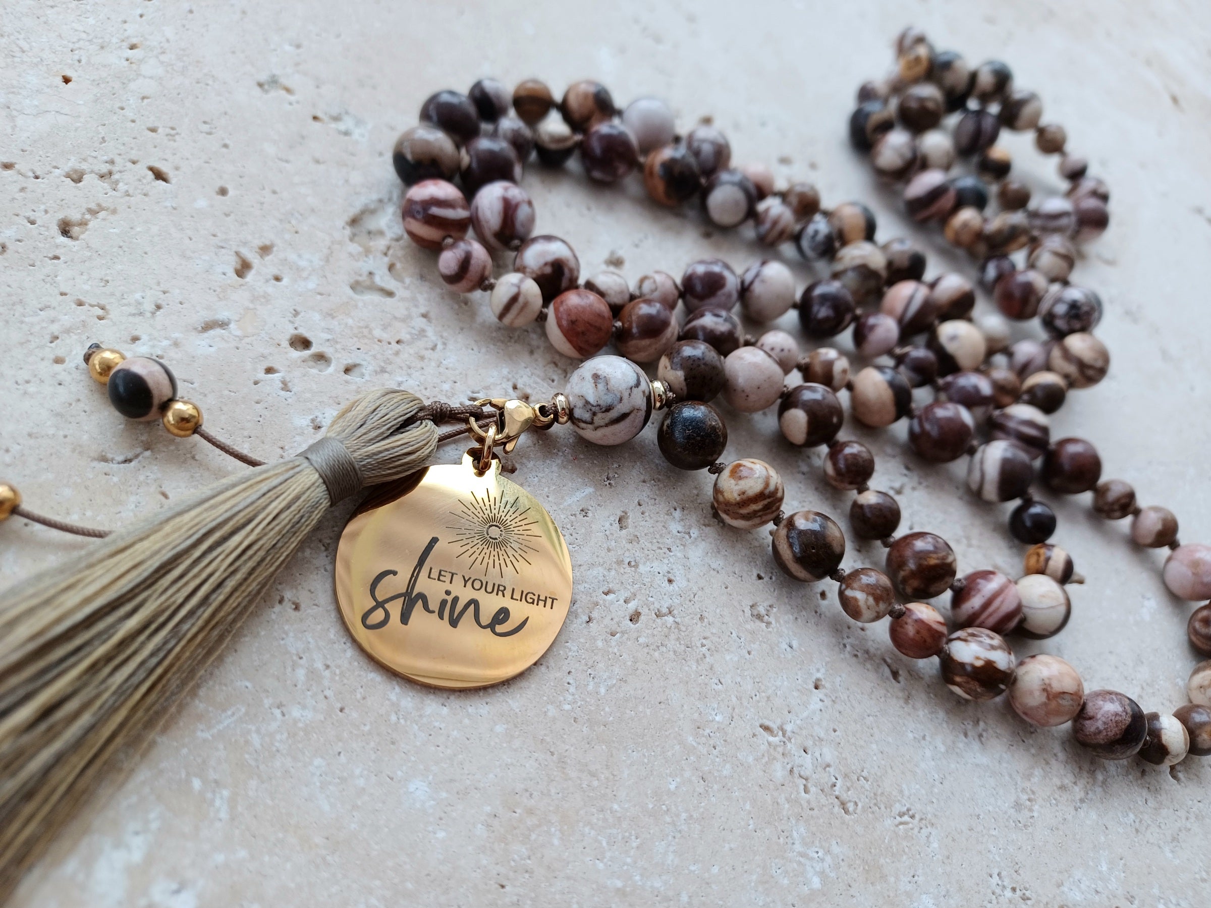 Mala LET YOUR LIGHT shine. Strahle. Echt & aus vollem Herzen.