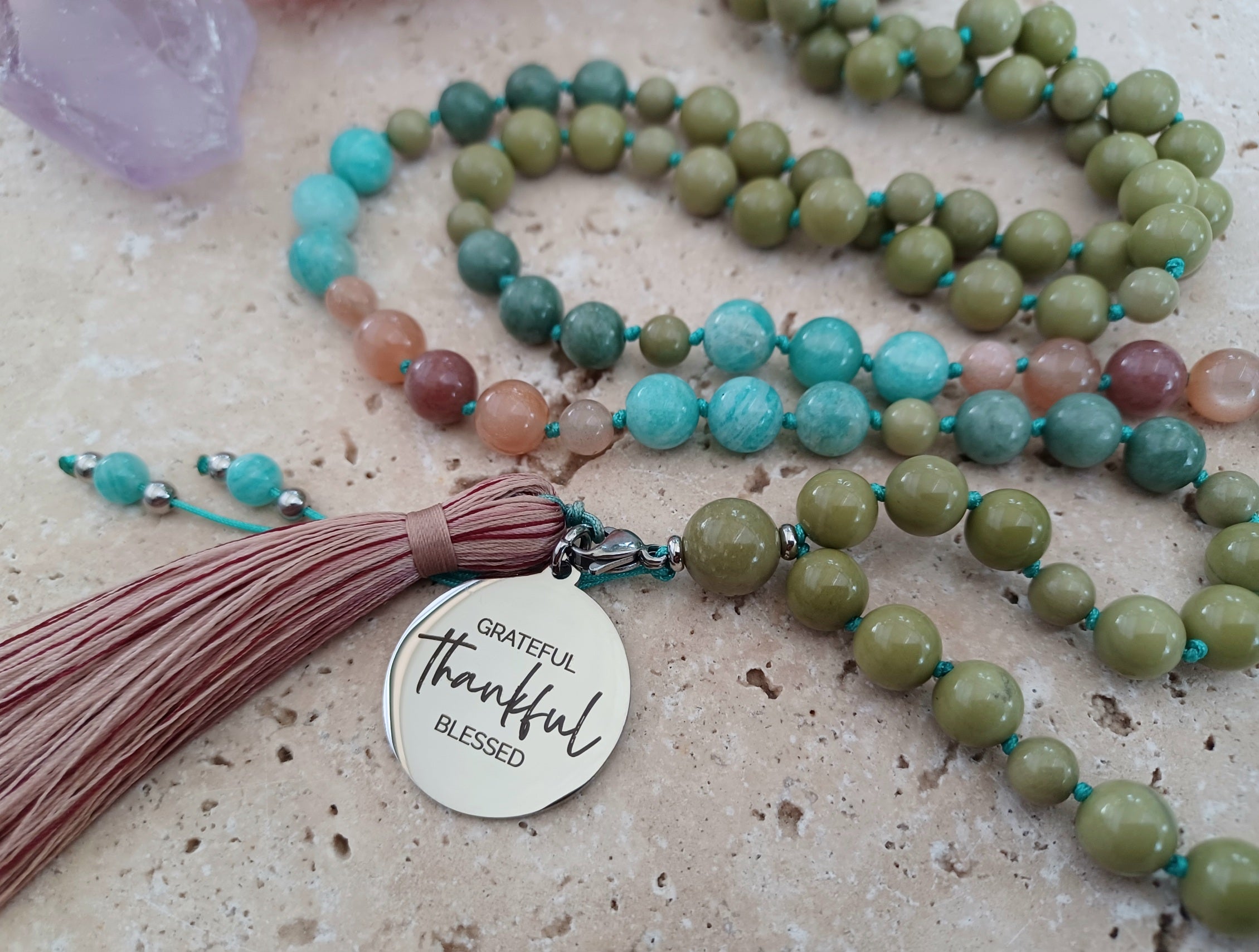 Mala „Grateful • Thankful • Blessed“ Dankbarkeit lässt das Herz die Fülle des Lebens erkennen.