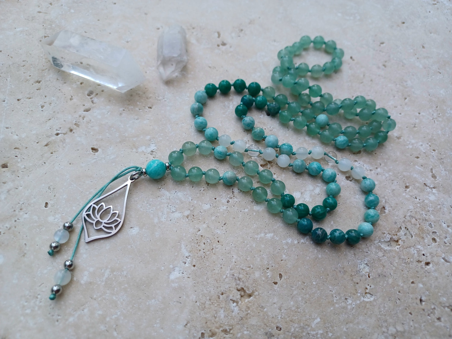 Mala Lotusblume ...verwurzelt im Leben, offen zum Licht.