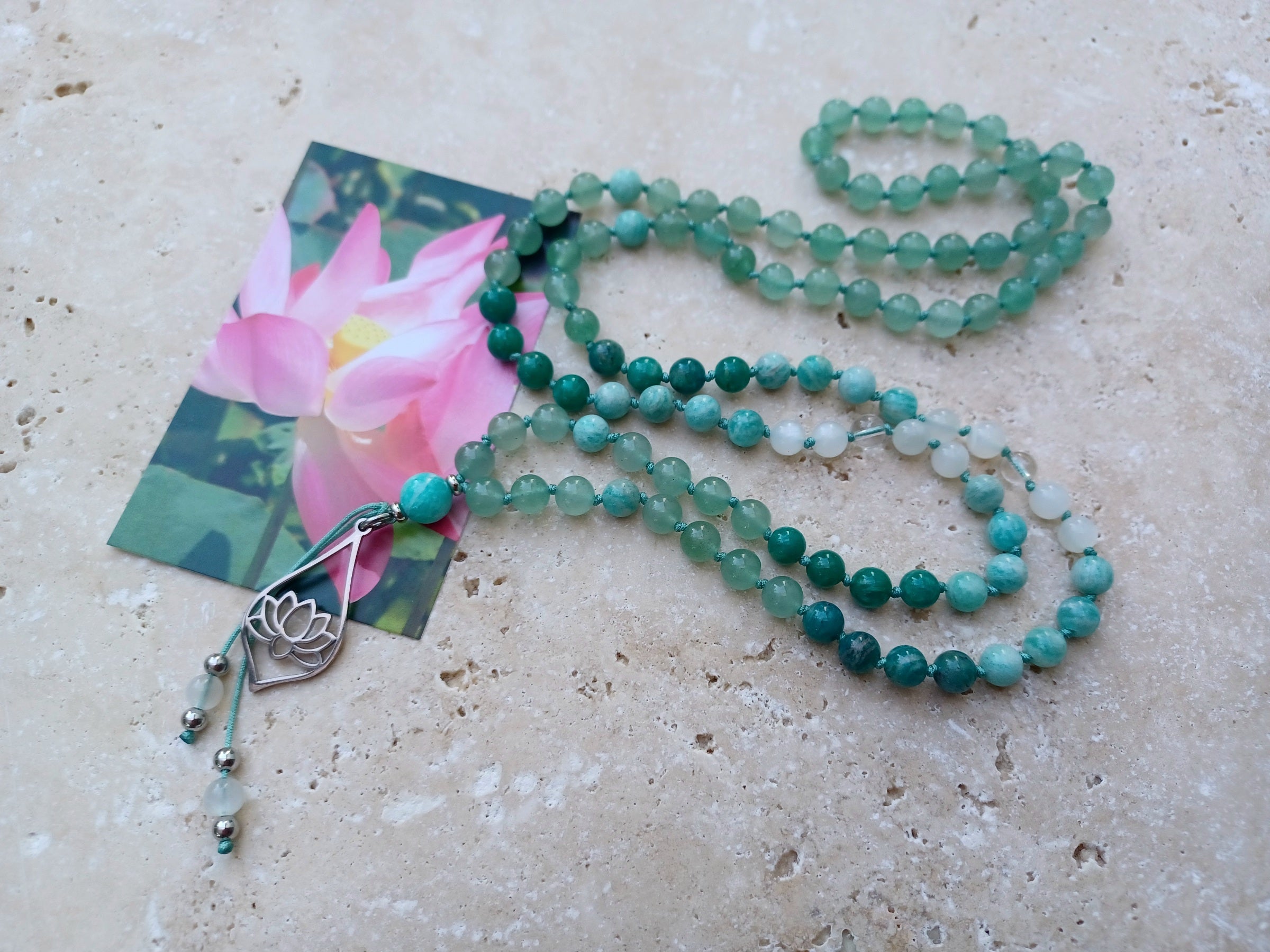 Mala Lotusblume ...verwurzelt im Leben, offen zum Licht.