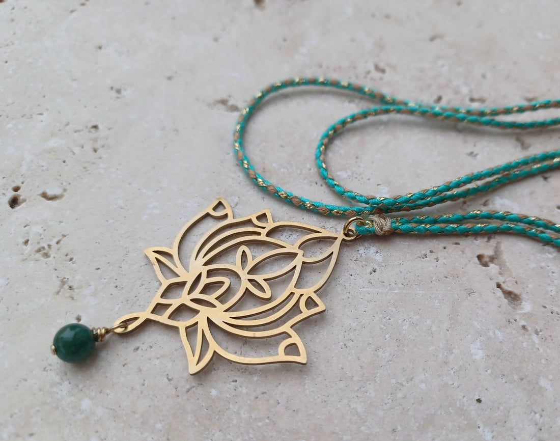 Kette LOTUSBLUME - ich wachse, ich öffne mich, ich strahle.