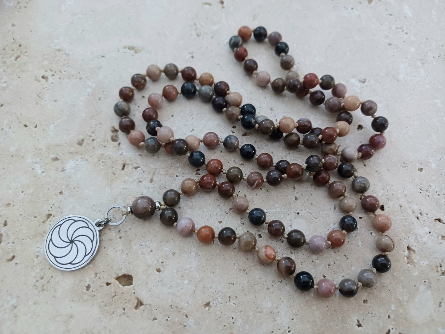 Mala Eternity – Licht. Unendlichkeit. Erdung.