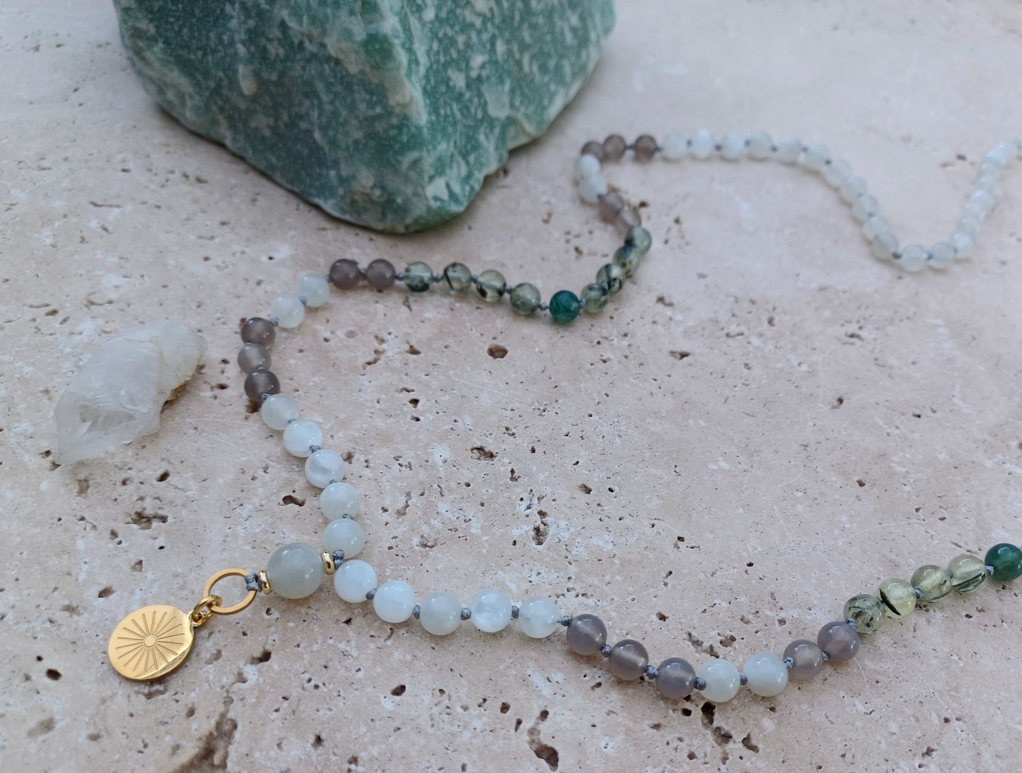 Mala Sonne - Trage die Wärme der Sonne und die Erinnerung, dass alles in dir beginnen darf.