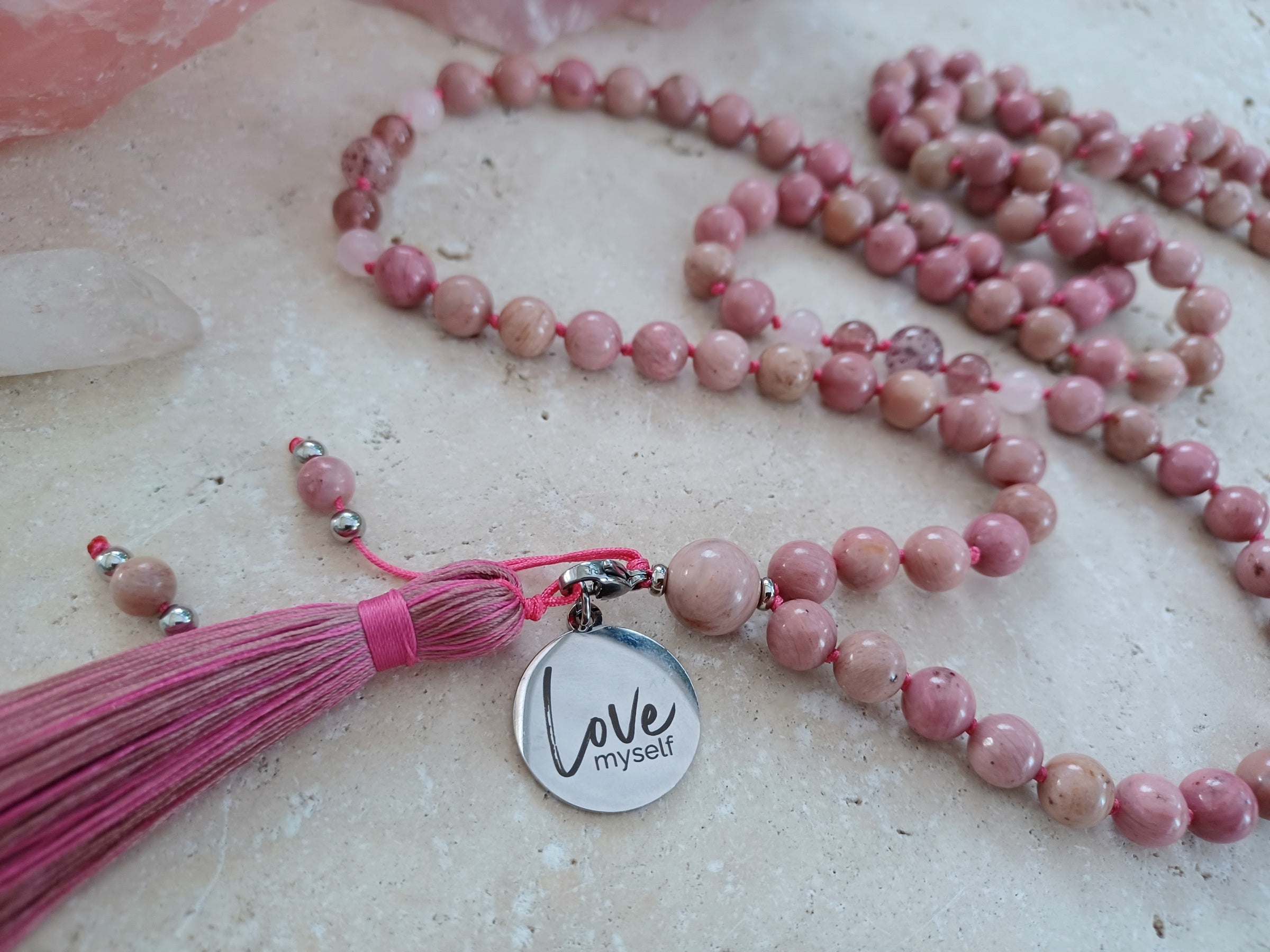 Mala Love myself - Begegne dir selbst liebevoll.